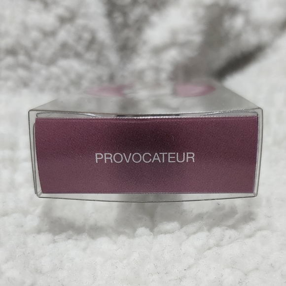 Huda Beauty Demi Matte Lipstick in Provocateur - Picture 2 of 2
